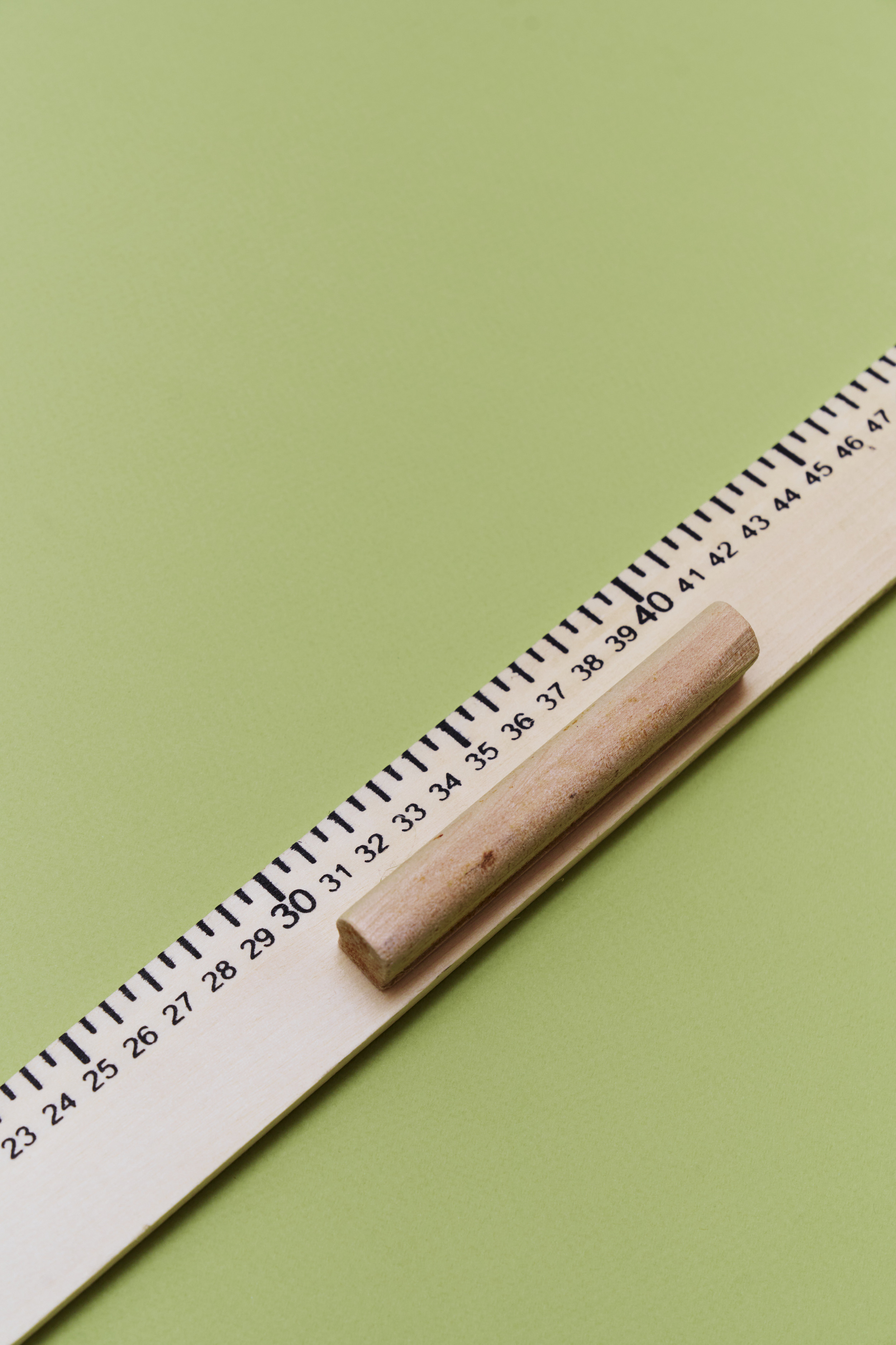 Линейка деревянная классная с держателем