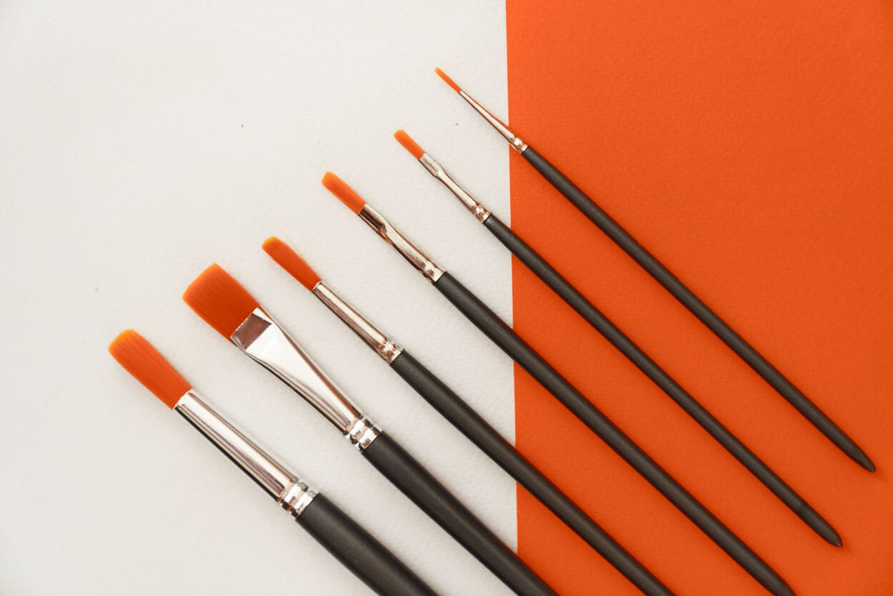 Синтетика плоская окрашеная ручка