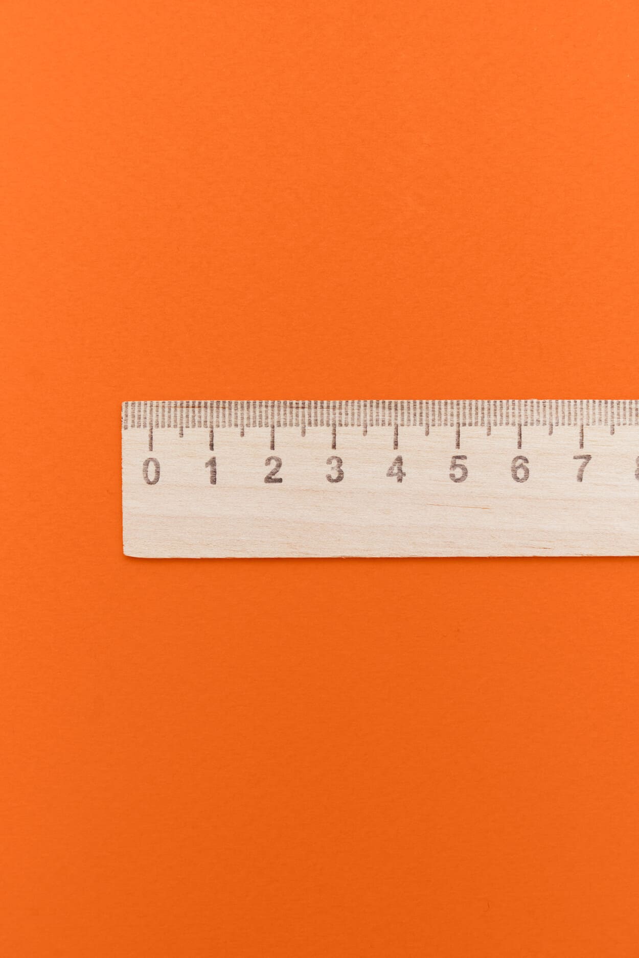 Линейка деревянная