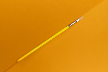 Щетина плоская окрашеная ручка