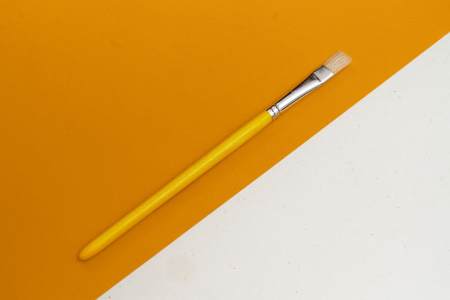 Щетина плоская окрашеная ручка