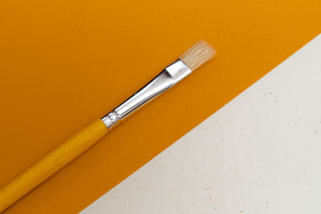 Щетина плоская окрашеная ручка