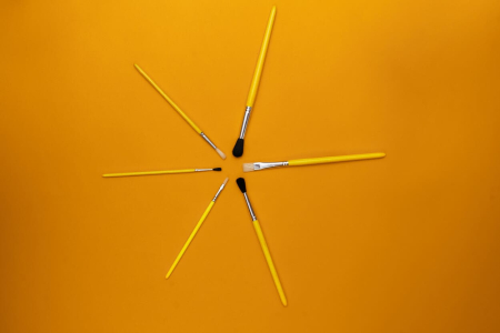 Щетина круглая окрашеная ручка